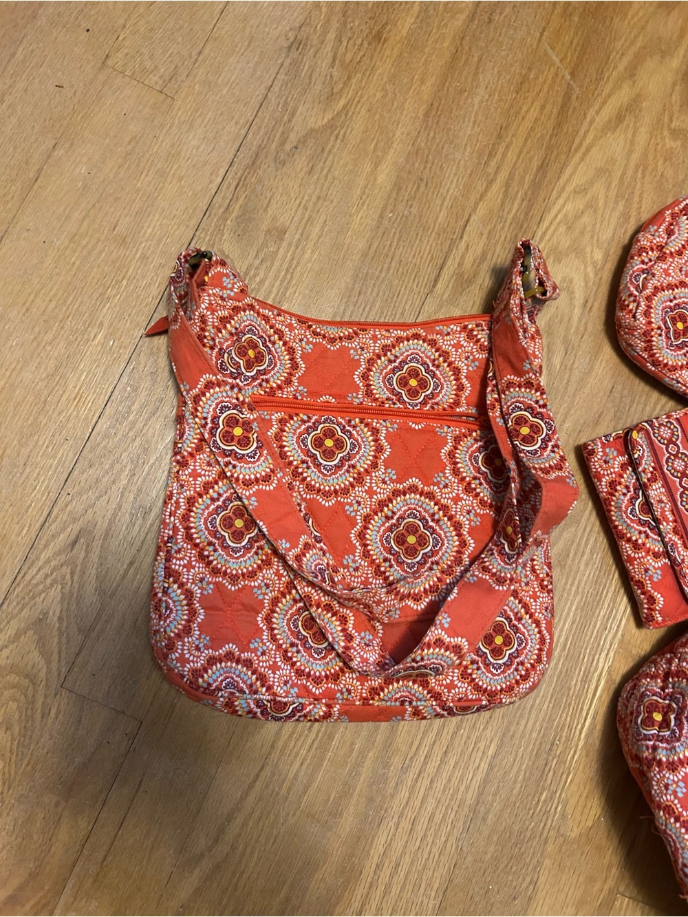 Vera Bradley paprika paisley Crossbody , Morgan toys, wallet & cosmetic bag - Picture 3 of 11